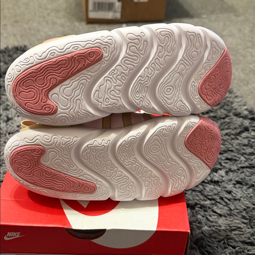 NWT* Nike Flyease Dynamo Go sz 1Y - Picture 6 of 10